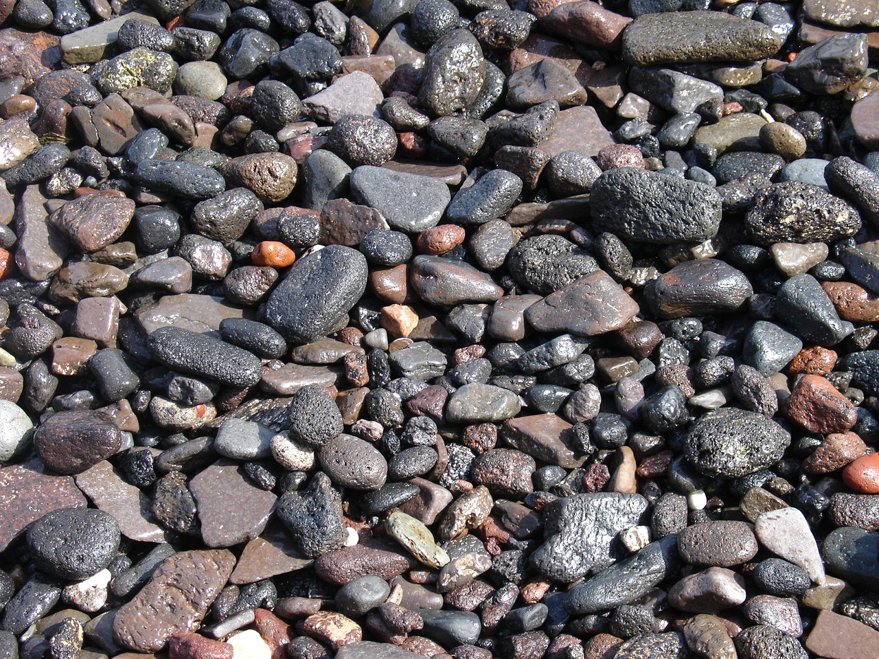 Washed river gravel
